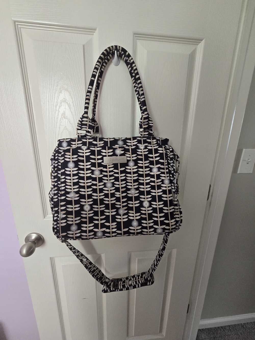 JuJuBe Classy Diaper Bag Purse-Great Condition